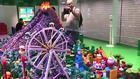 De kermis draait