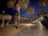 Boulevard bij het strand