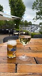 Drankje bij de brasserie