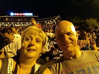 wiebe en jeanet bij optreden