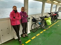 Ingrid en Dirkje op de ferry