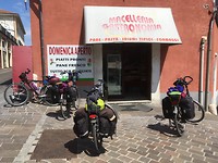 Hier hebben we ons lunch gehaald vandaag