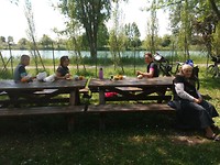 Lunchen in het zonnetje in Marmirolo