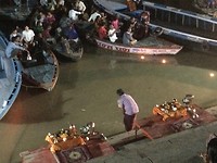 Ceremonie Assi Ghat