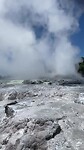 Spuitende geiser met kokend water