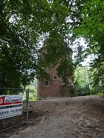 De toren die er nog staat