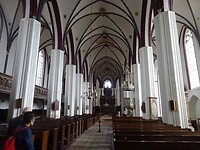 Binnen in de kerk