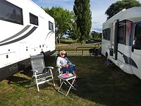 De thee en wijntje op ons eigen terras!