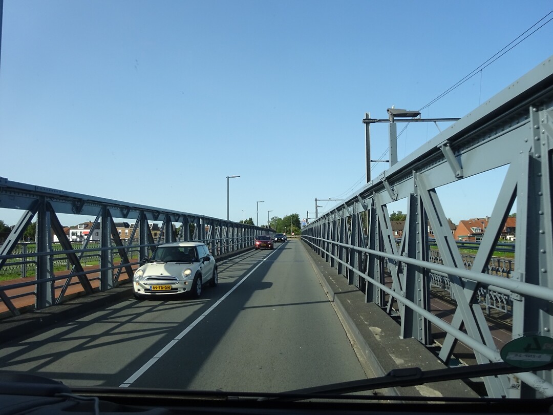 Maar is ook niet breed