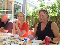 Met allemaal lekkere hapjes