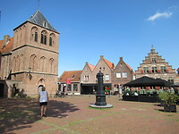 Over het dorpsplein