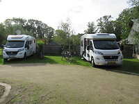 Een luw plekje op de camperplaats