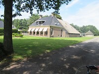 Ook weer zo’n grote boerderij en heel netjes
