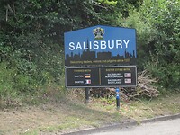 We staan aan de rand van Salisbury