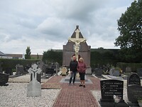 Op mooi onderhouden begraafplaats