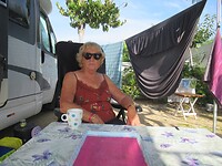 Aan de koffie