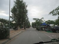 We rijden de camping af