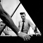 elvis piano