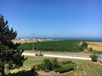 zicht vanop ons balkon: Omaha Beach (2)
