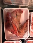delicatesse in de supermarkt... varkenskop