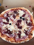 pizza met maget de canard en noten....