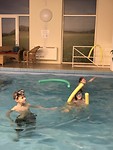 Zwemmen in het hotel