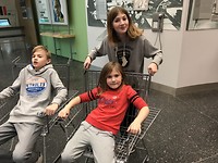 stoelen uit winkelkarretjes