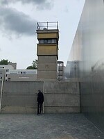 Overgebleven wachttoren aan de Bernauerstrasse