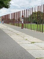 Daar stond de muur in de Bernauerstrasse