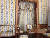 De slaapkamer van de koning (die er nooit heeft geslapen)