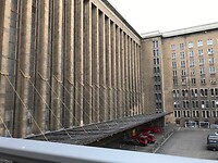 De werkelijke hoogte van de vertrekhal van Tempelhof