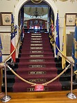 De dertien founding states in Faneuil hall