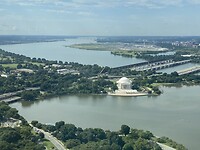 Jefferson Memoriql vanuit de obelisk