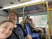In de bus