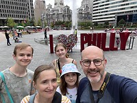 I love Philly selfie