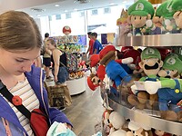 In de Nintendo shop