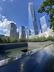 Plaats van een van de wtc torens met namen van de slachtoffers