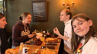 Een tosti eten