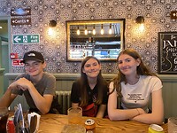 Pub kids