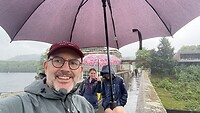 Regen op de dam van Pitlochry