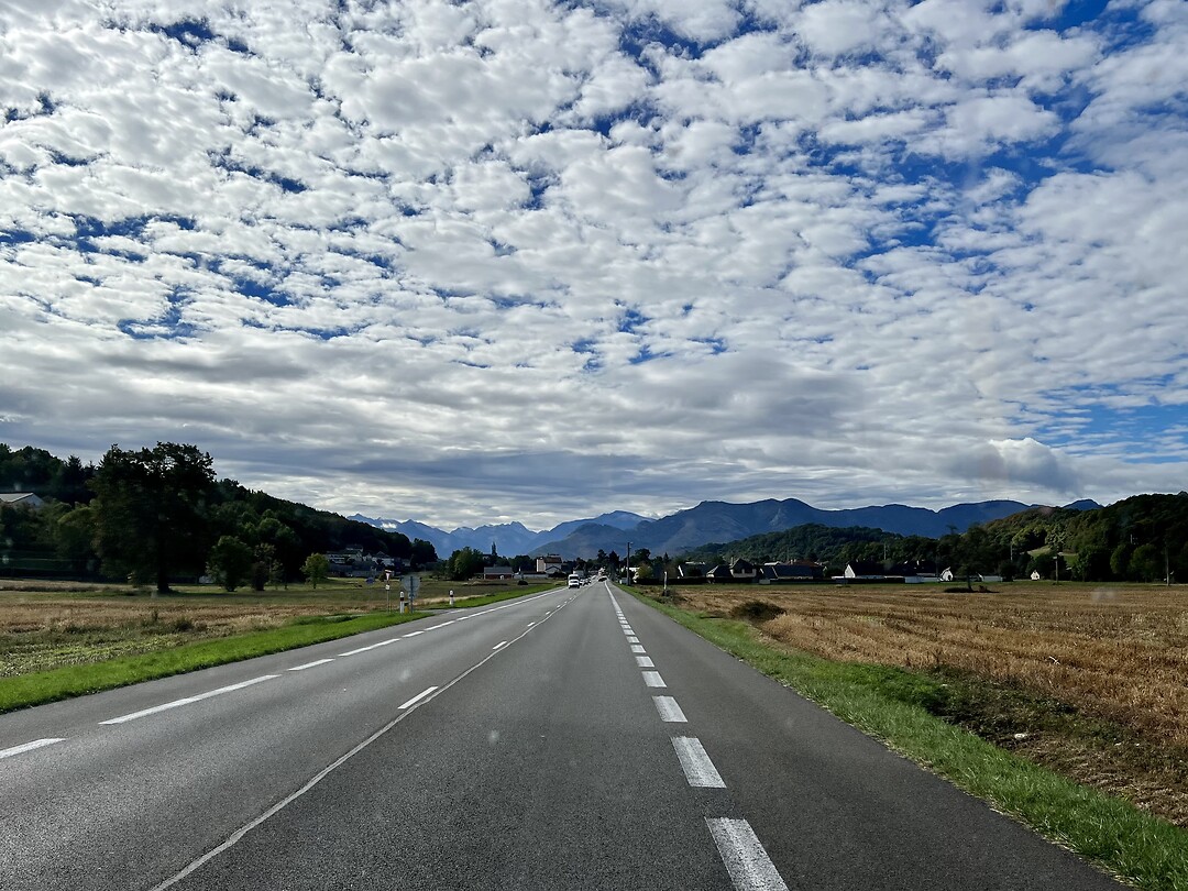 Onderweg naar Lourdes aan de voet van de Pyreneeën