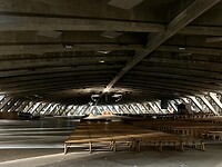 Gigantisch grote kerk onder de grond.