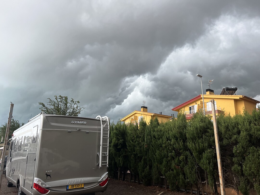 ⛈⚡️⚡️