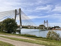 Brug naast de camperplaats.