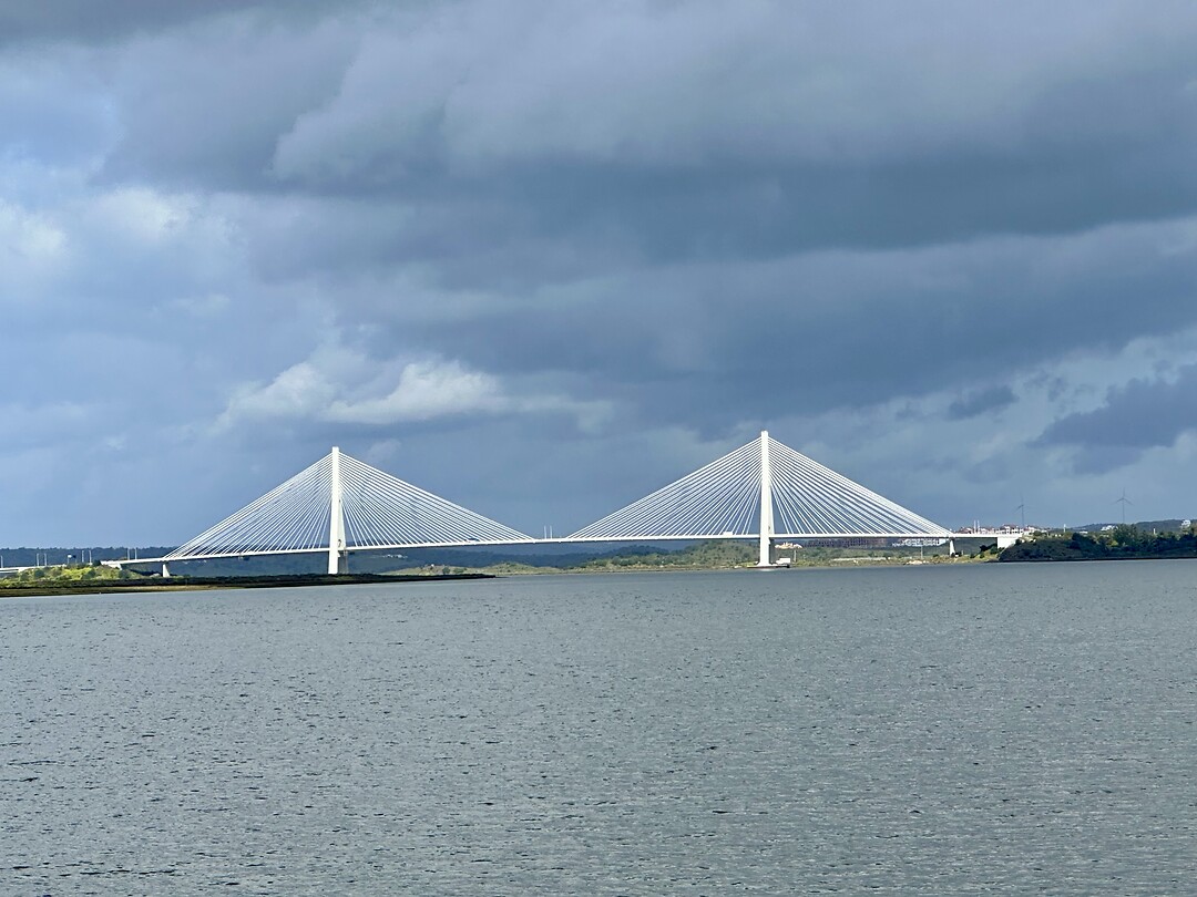 Brug tussen Spanje en Portugal.