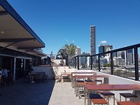 Dakterras hostel