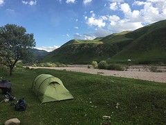 Kamperen aan de rivier