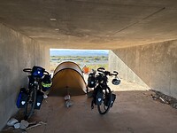 Kamperen onder de snelweg