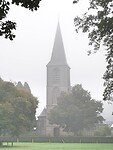 211007 kerk in mist