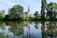 240603 Azé kerk